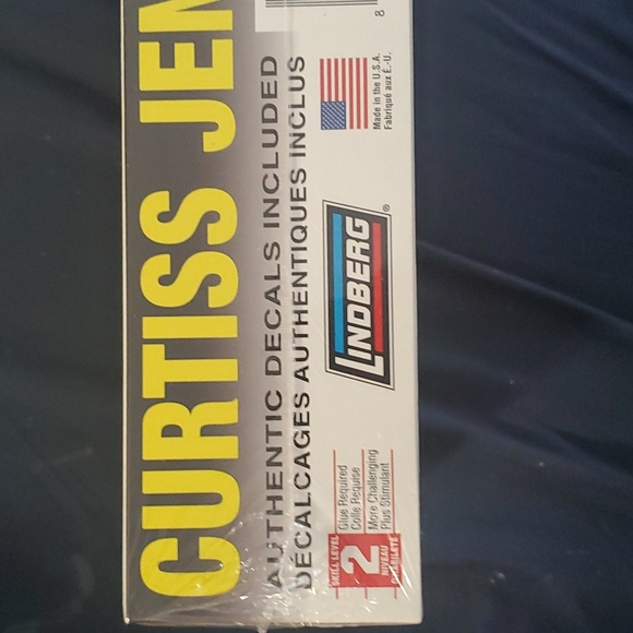 : New lindberg Curtiss jenny Model Kit no. 72583 - Picture 13 of 14